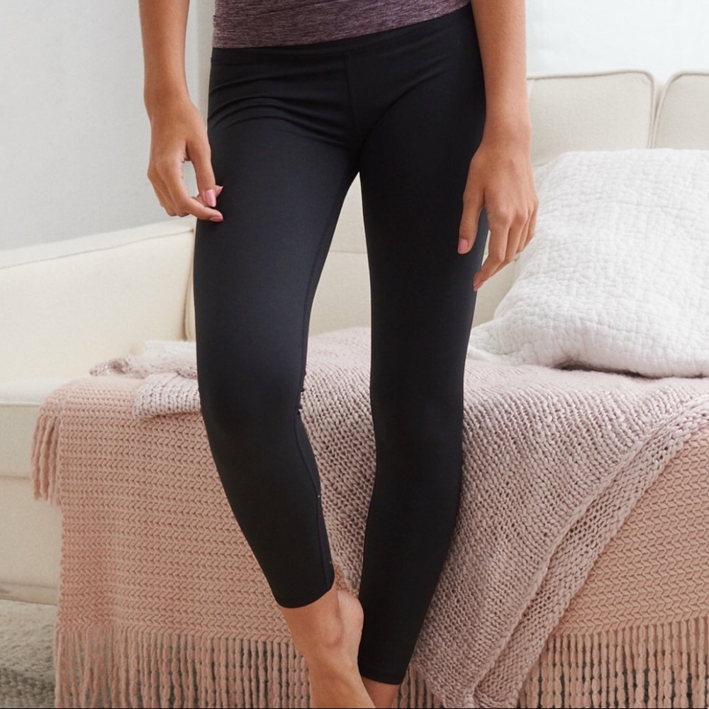 Aerie Move High Waisted 7/8 Leggings
